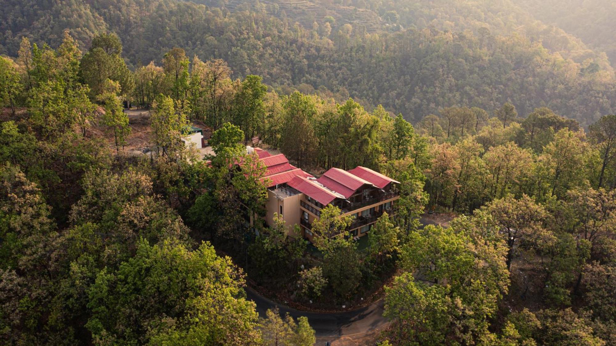 Aavaas Hill Resort Lansdowne Exterior photo